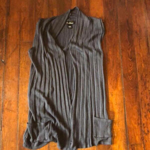 Love Always Women's Lightweight Knit Vest - Size L